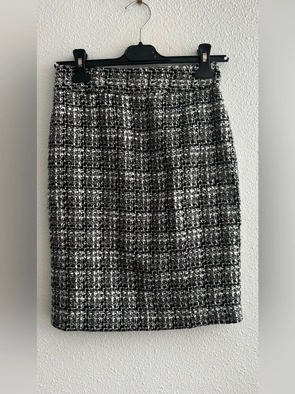 Banana Republic Black & White Tweed Pencil Skirt